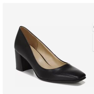 Naturalizer Women's Warner Pump